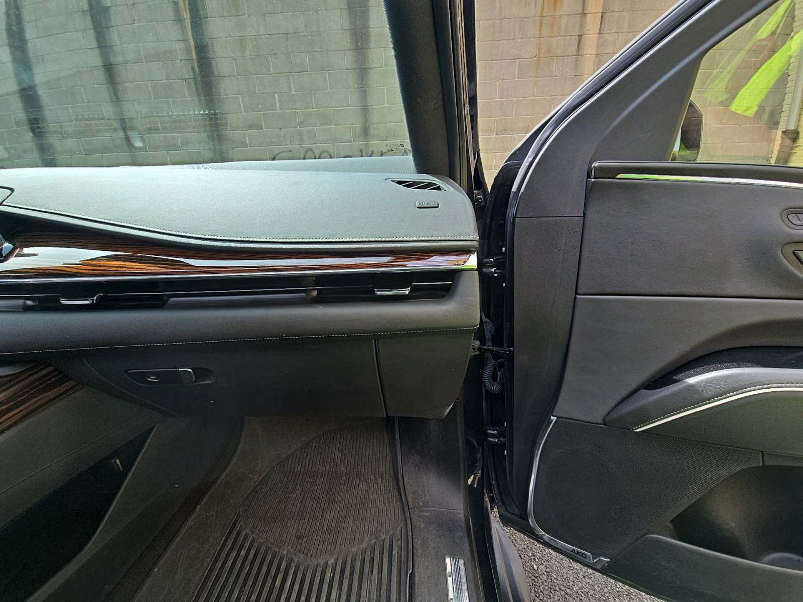 2023 Cadillac Escalade Premium Luxury AWD