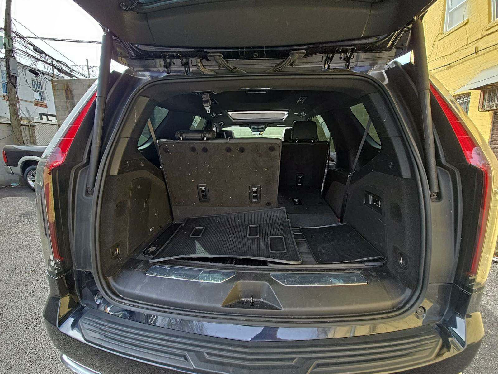 2023 Cadillac Escalade Premium Luxury AWD