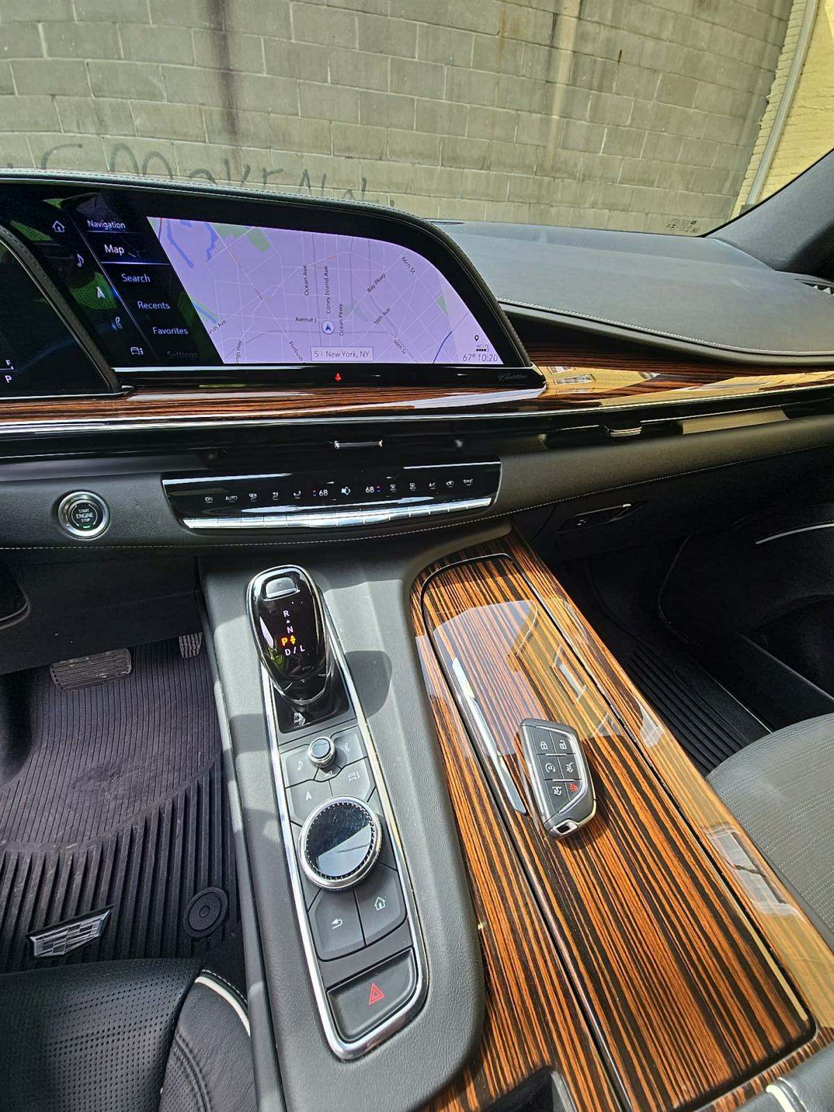 2023 Cadillac Escalade Premium Luxury AWD