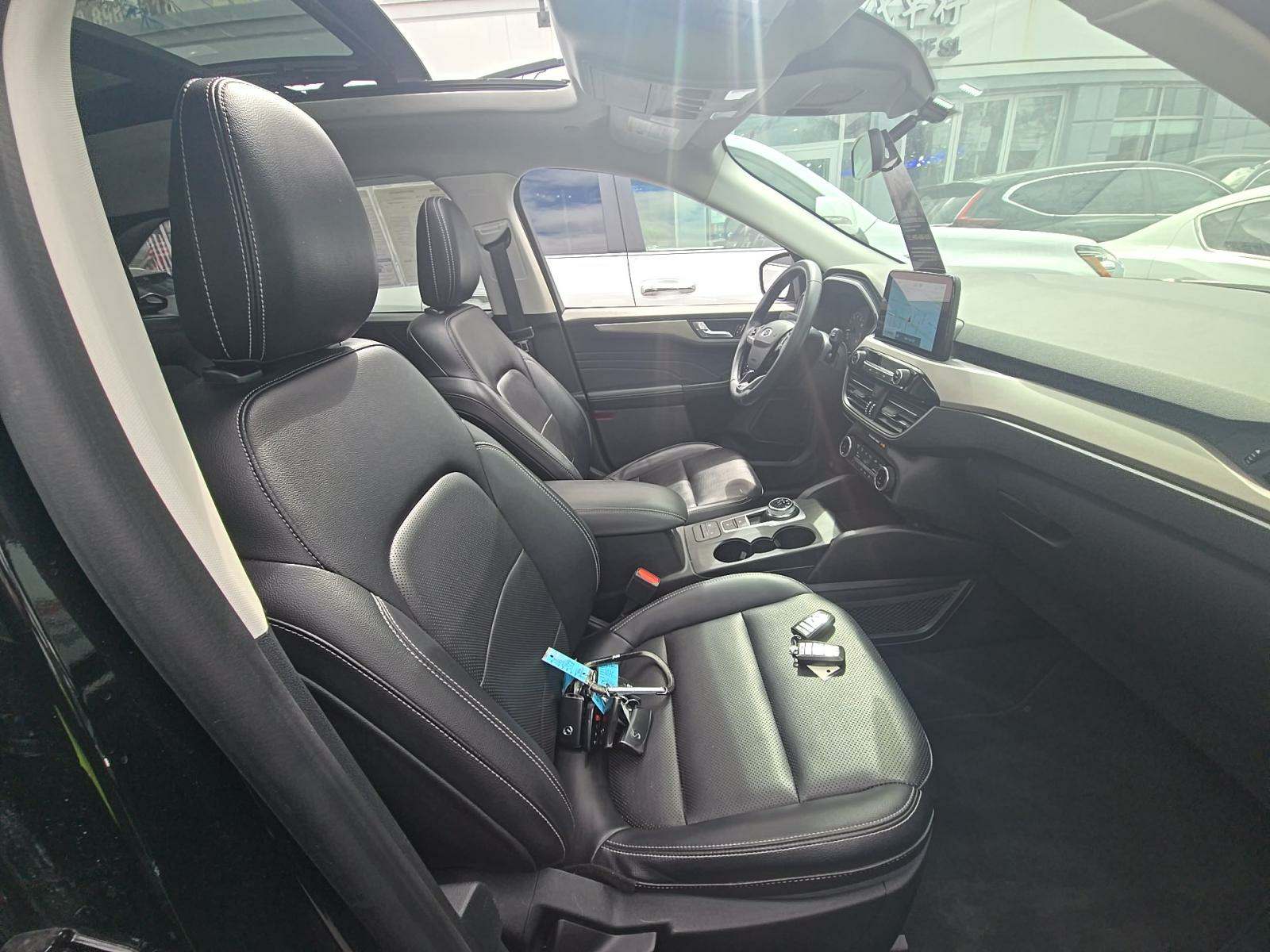 2022 Ford Escape SEL AWD