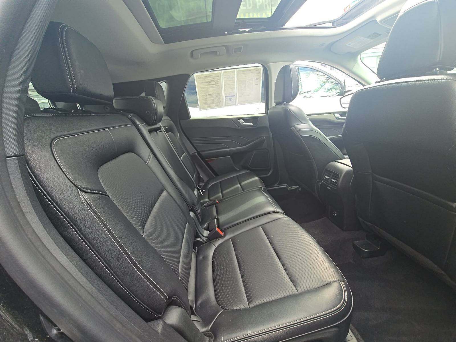 2022 Ford Escape SEL AWD