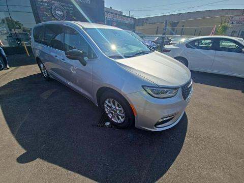 2024 Chrysler Pacifica Touring L FWD