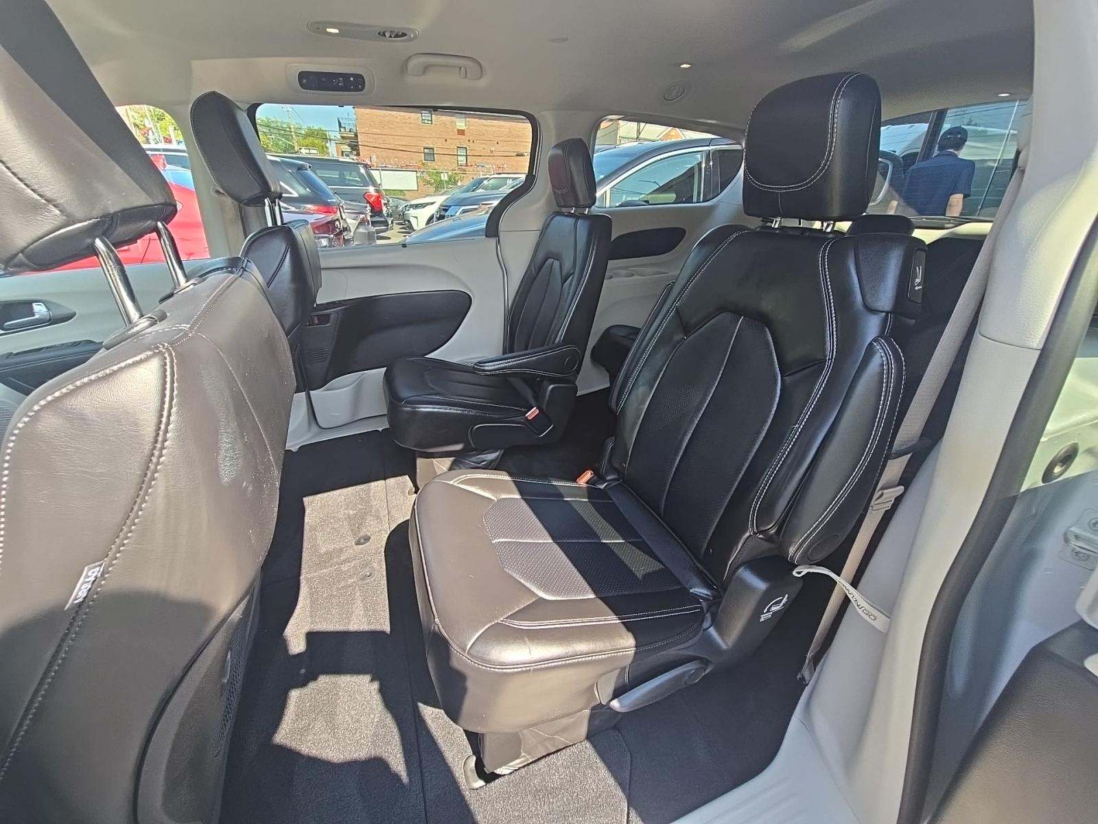 2024 Chrysler Pacifica Touring L FWD