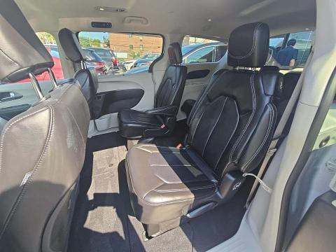 2024 Chrysler Pacifica Touring L FWD