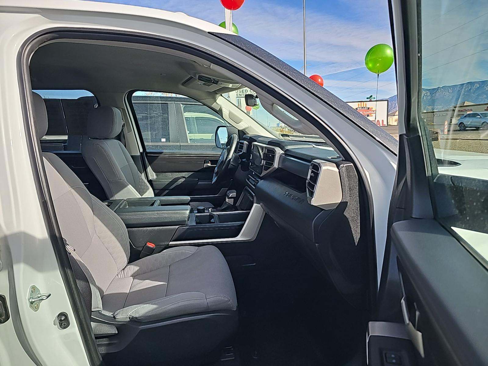 2023 Toyota Tundra SR5 AWD