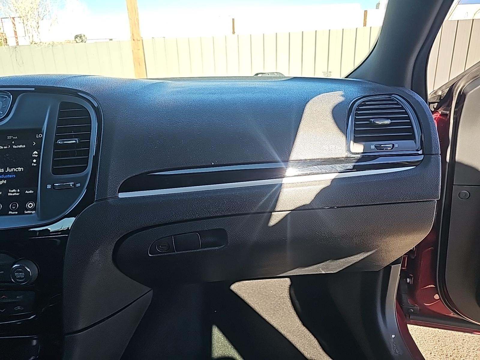 2023 Chrysler 300 300S RWD