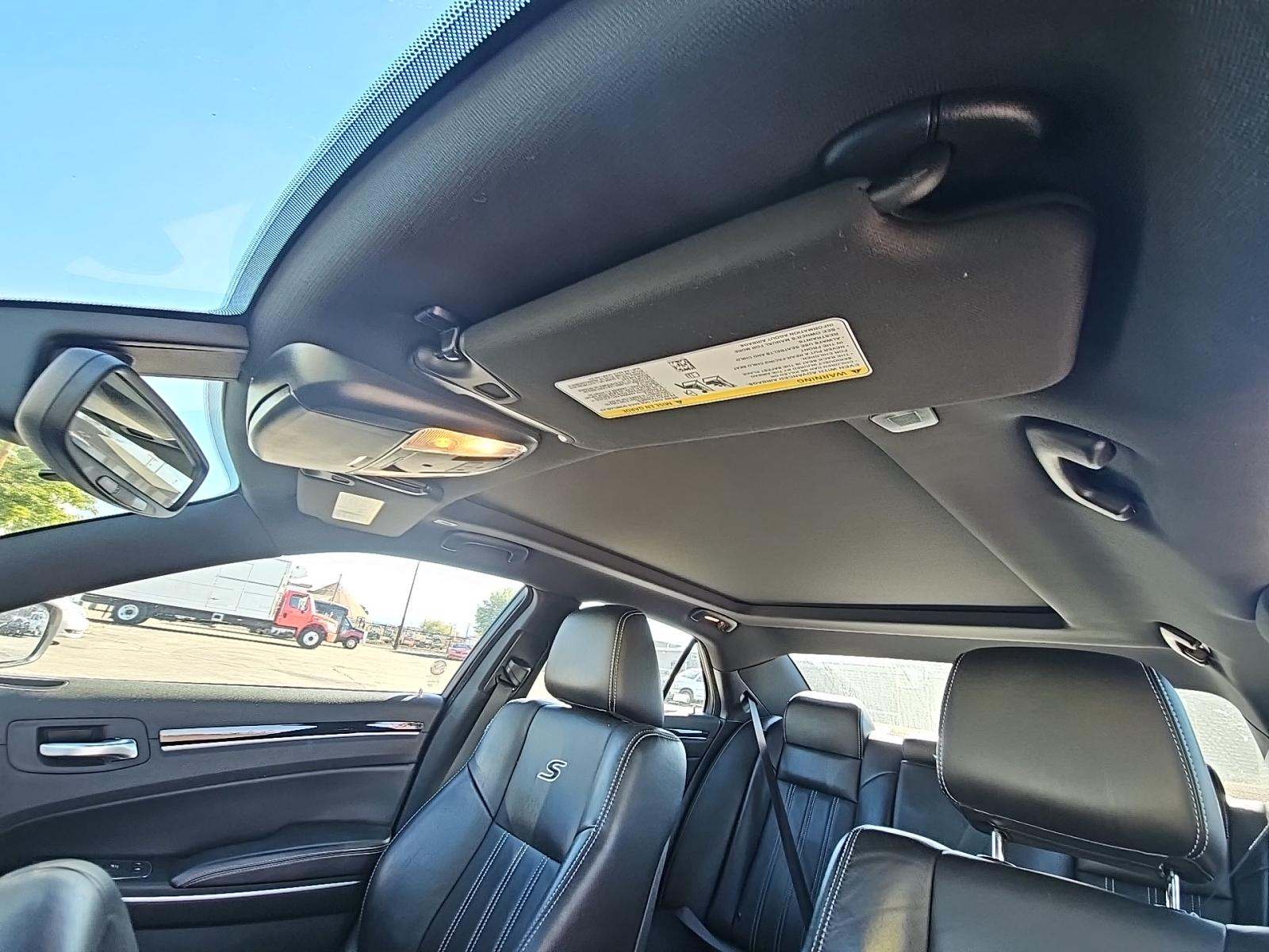 2023 Chrysler 300 300S RWD