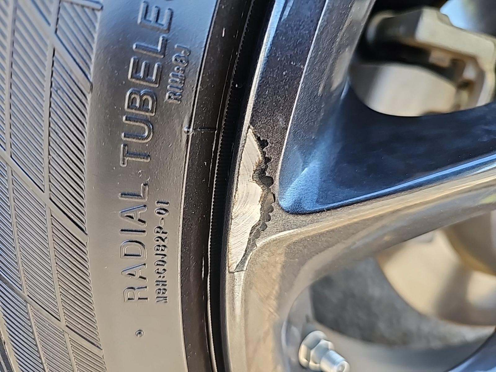 2023 Chrysler 300 300S RWD