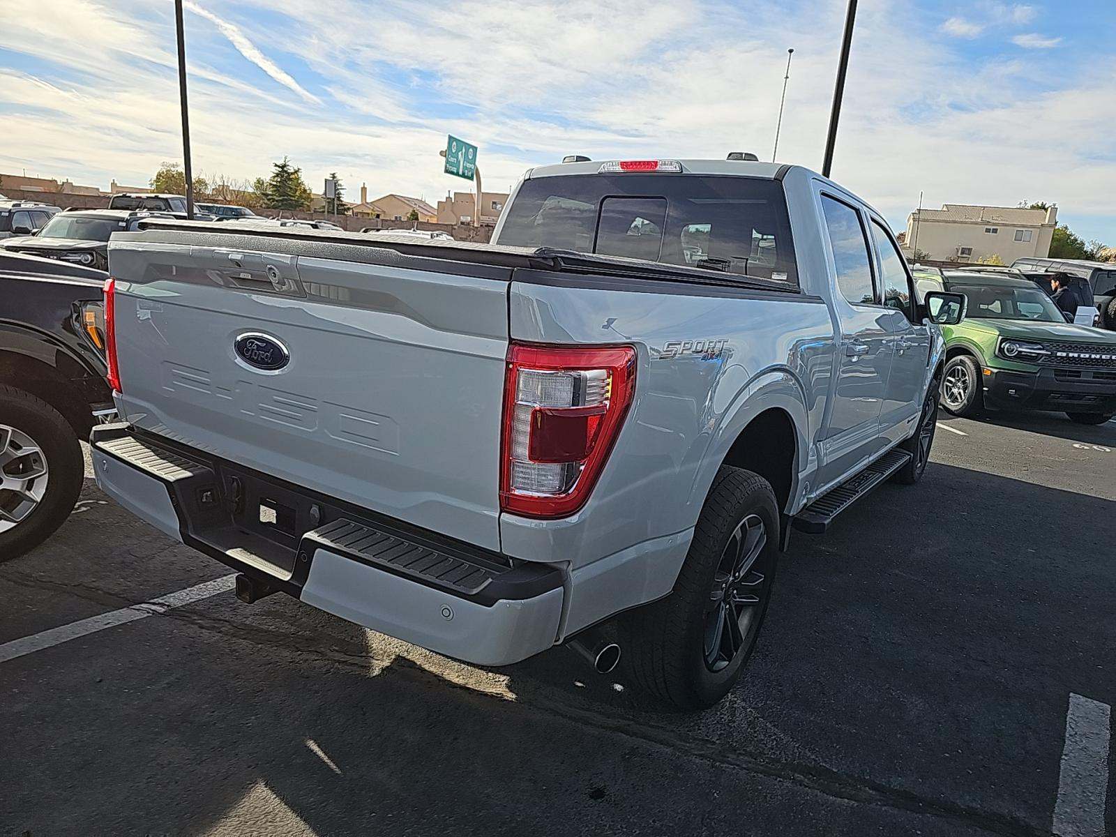 2023 Ford F-150 Hybrid Lariat AWD