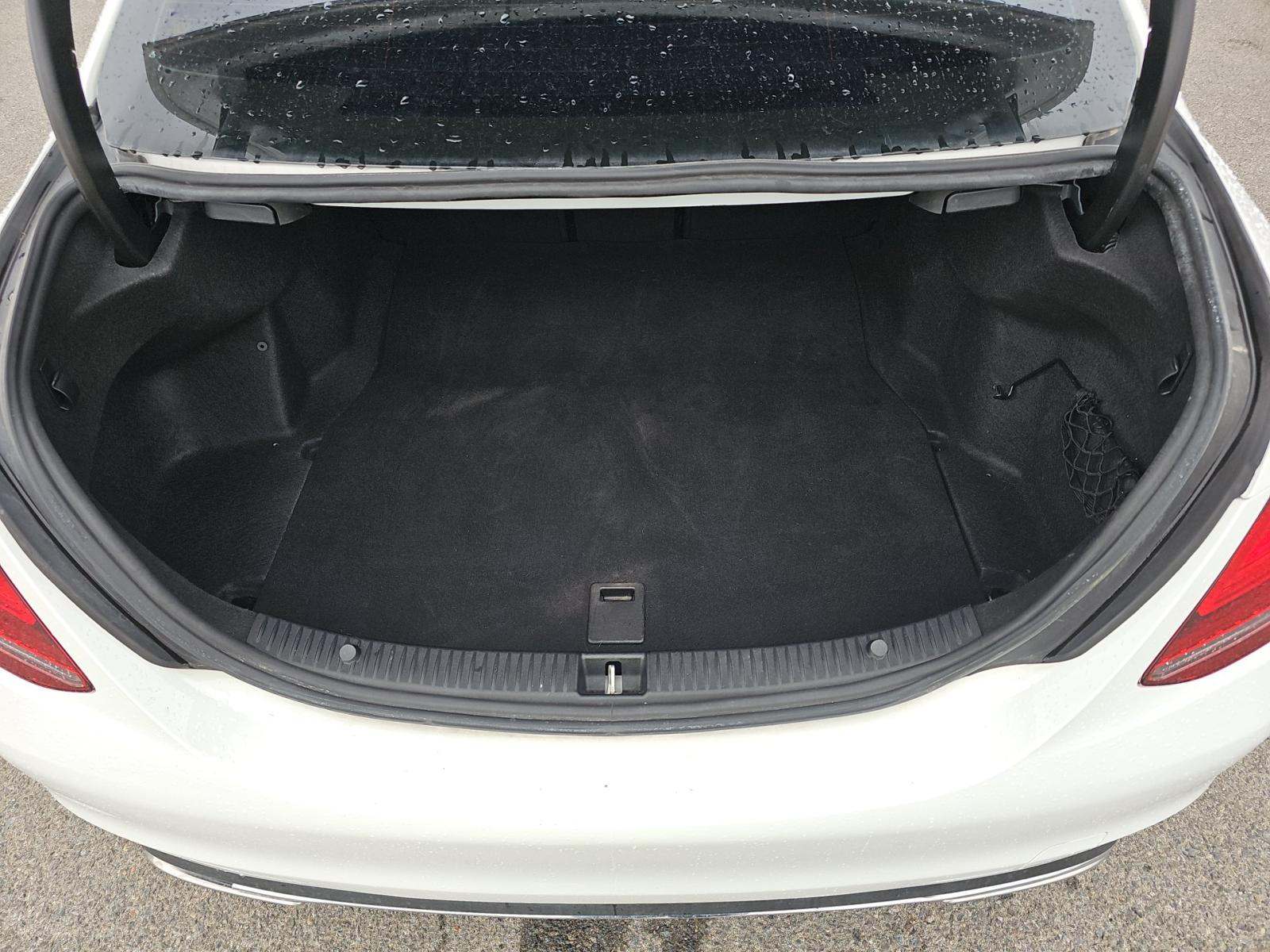 MERCEDES-BENZ C-CLASS - 10