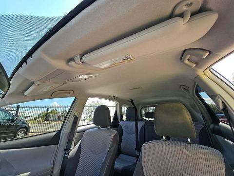 2017 Toyota Prius v Three FWD