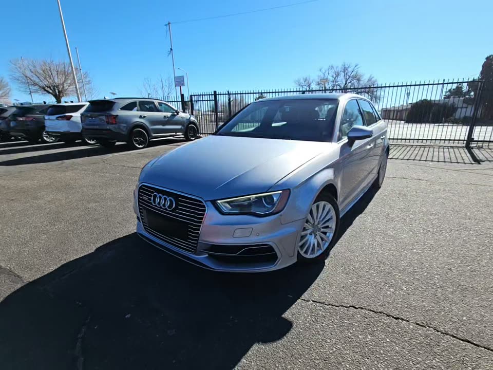 2016 Audi A3 e-tron Premium FWD