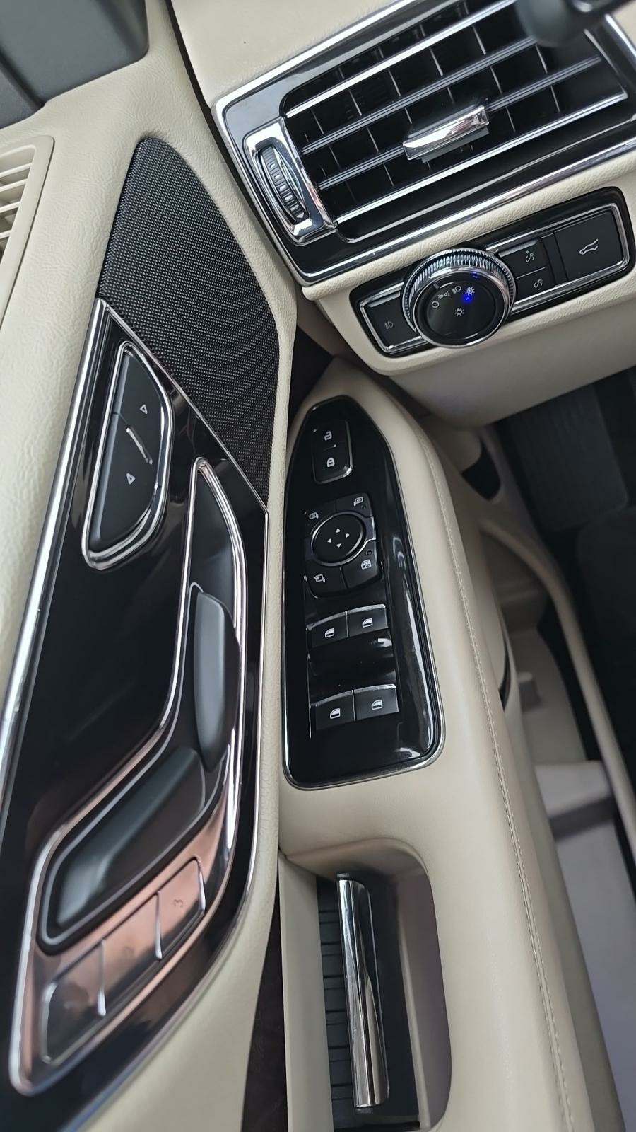 2018 Lincoln Navigator Select AWD