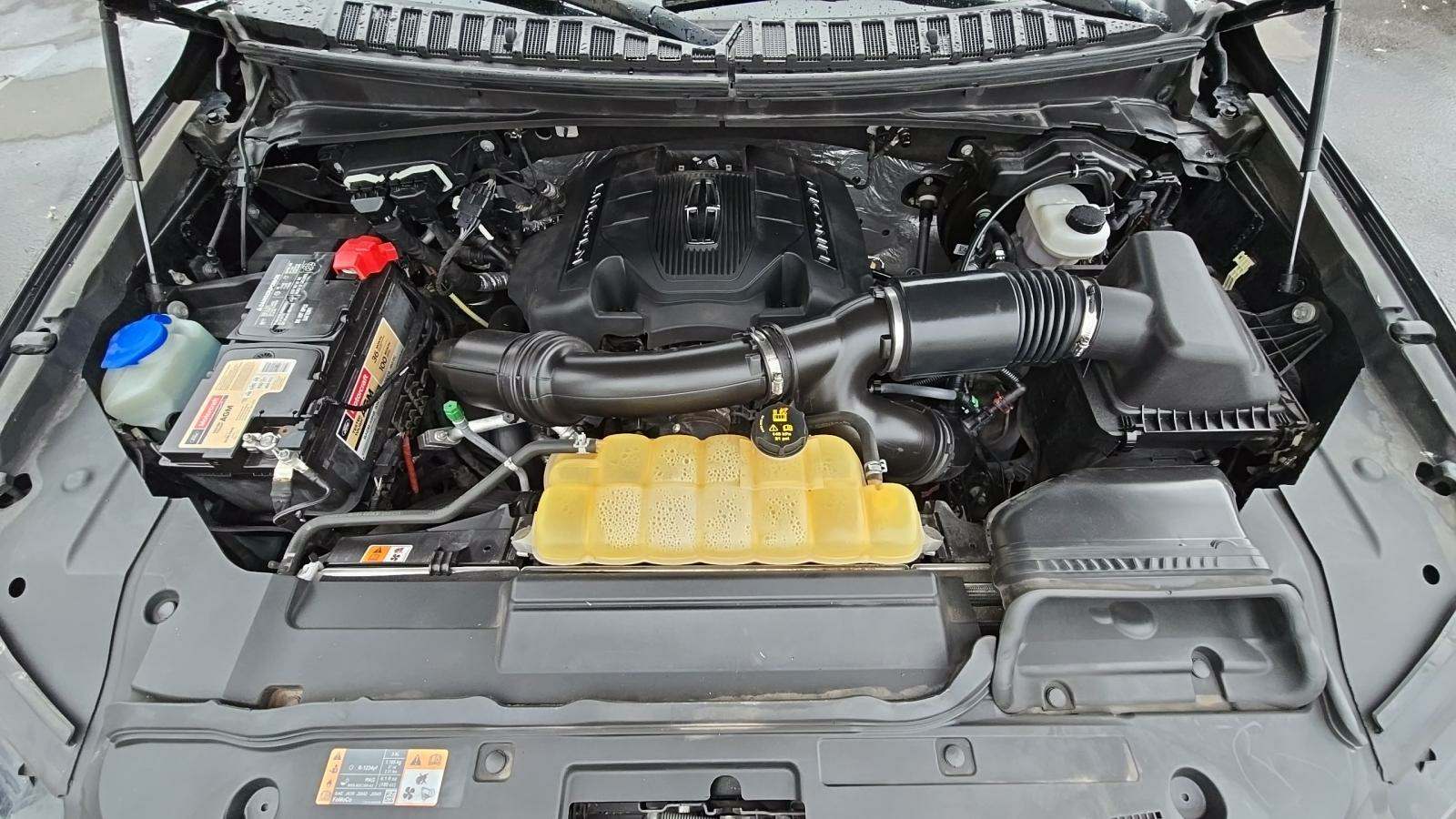 2018 Lincoln Navigator Select AWD