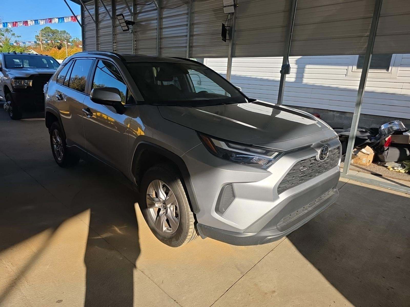 2025 Toyota RAV4 XLE FWD