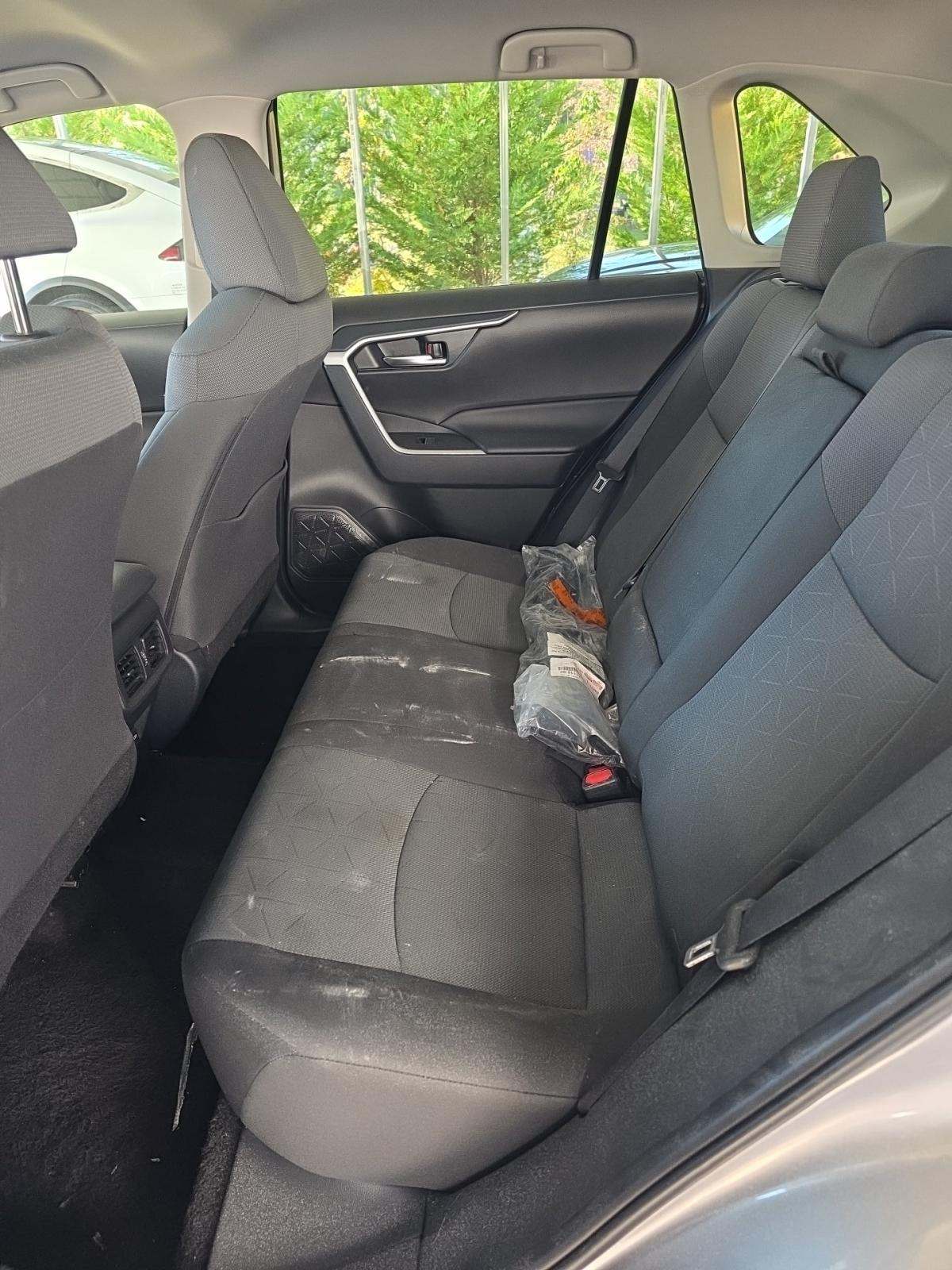 2025 Toyota RAV4 XLE FWD