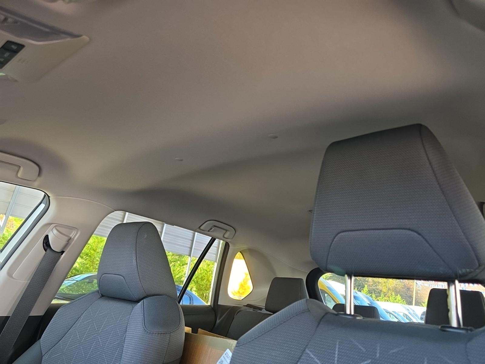 2025 Toyota RAV4 XLE FWD