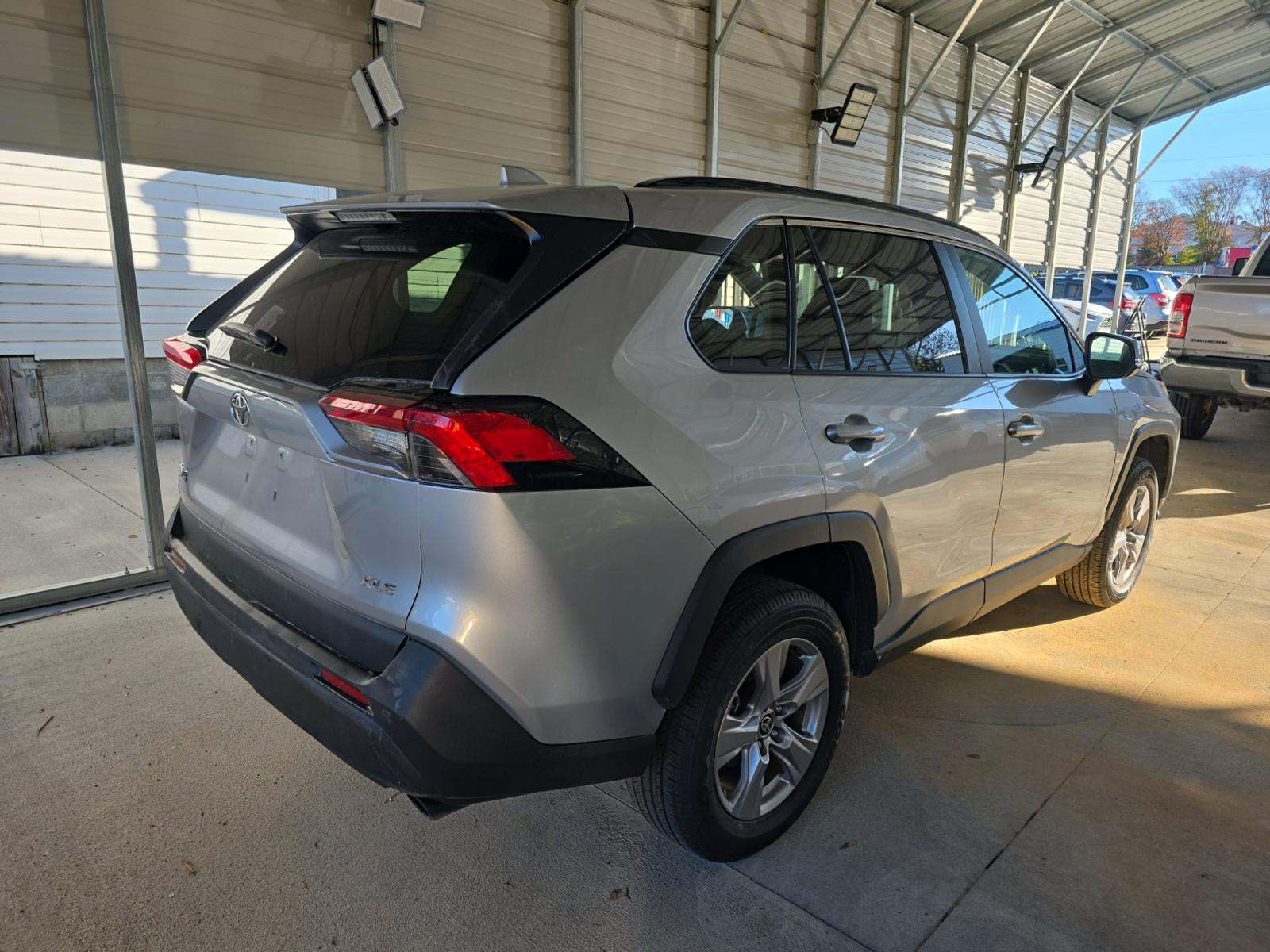 2025 Toyota RAV4 XLE FWD