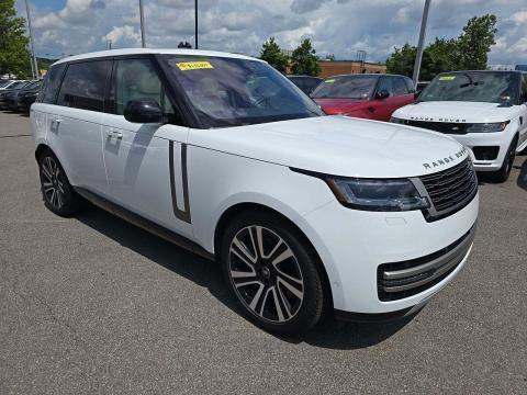 2023 Land Rover Range Rover SE LWB AWD