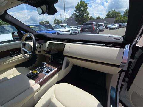 2023 Land Rover Range Rover SE LWB AWD