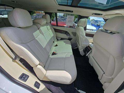 2023 Land Rover Range Rover SE LWB AWD