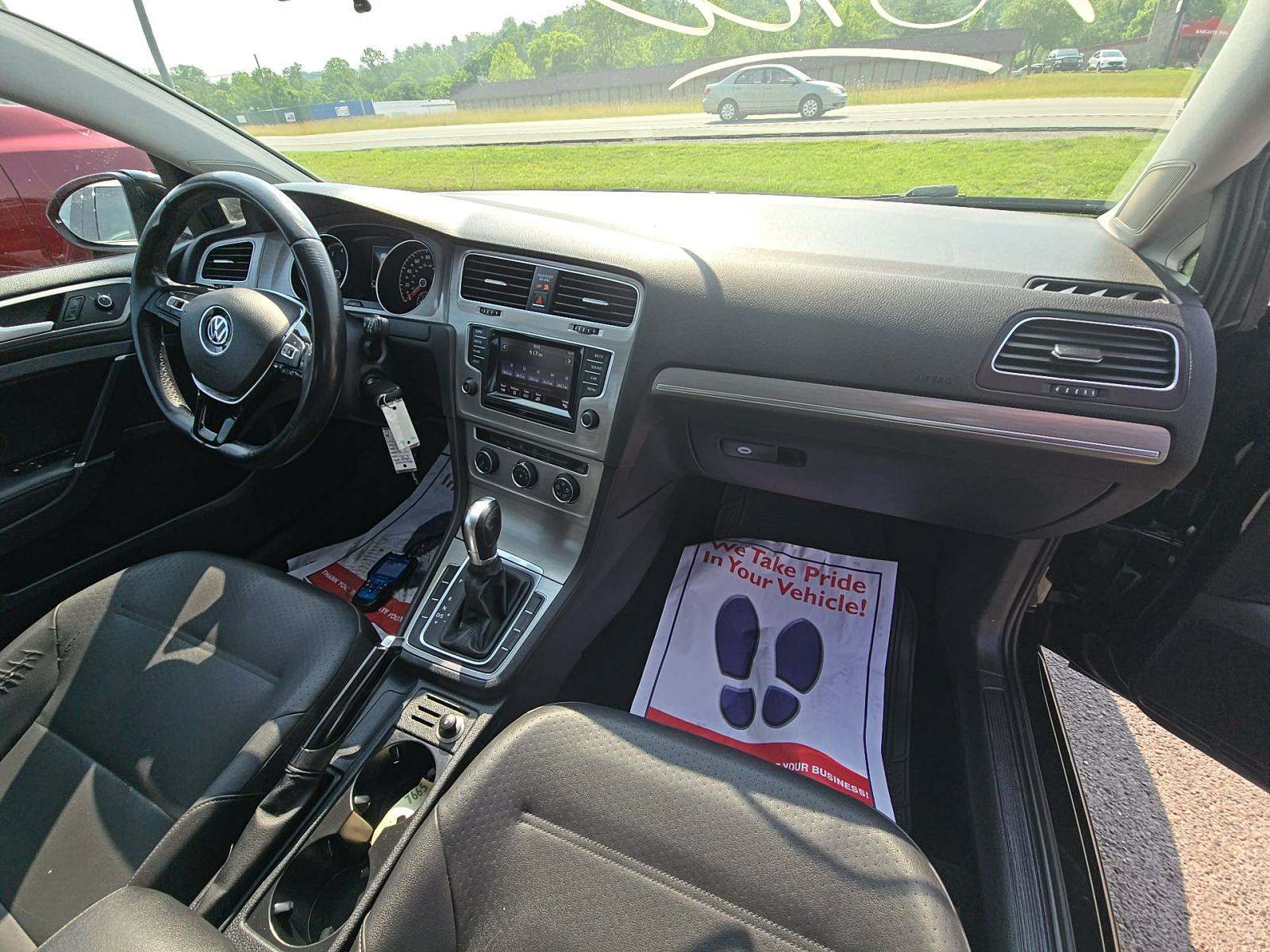 2015 Volkswagen Golf 1.8T S FWD