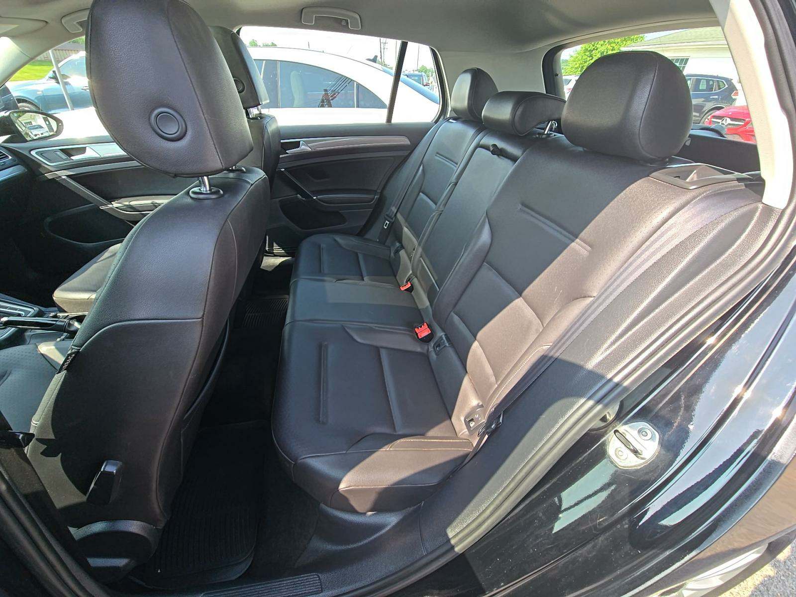 2015 Volkswagen Golf 1.8T S FWD