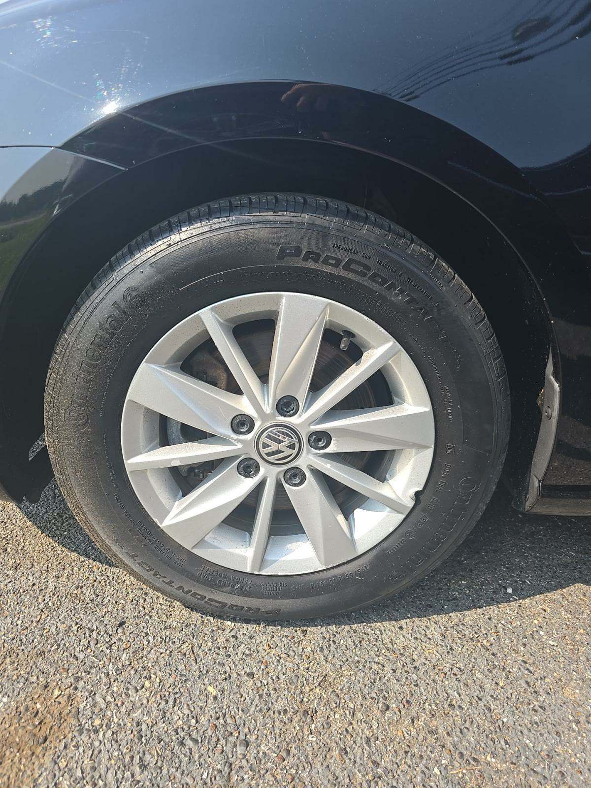 2015 Volkswagen Golf 1.8T S FWD