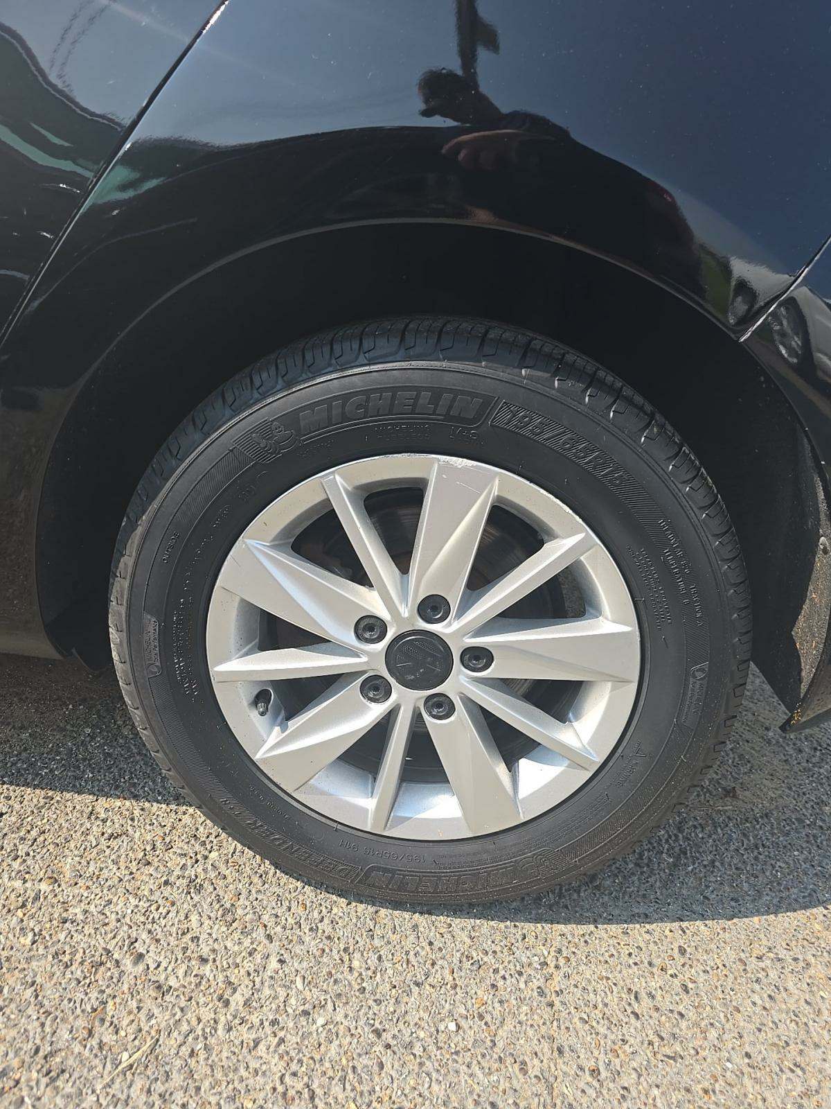 2015 Volkswagen Golf 1.8T S FWD