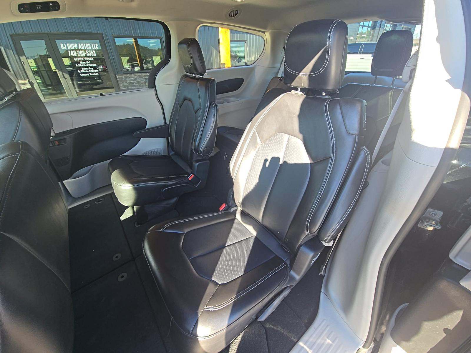 2024 Chrysler Pacifica Touring L FWD