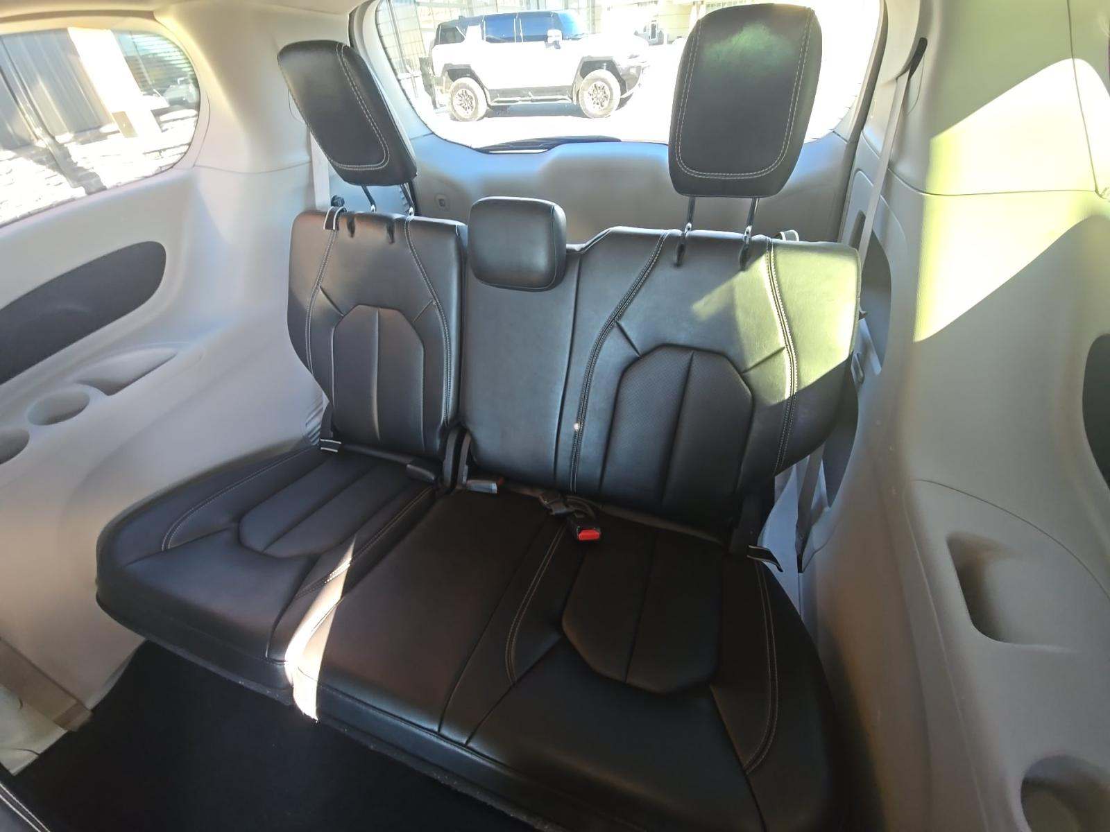 2024 Chrysler Pacifica Touring L FWD