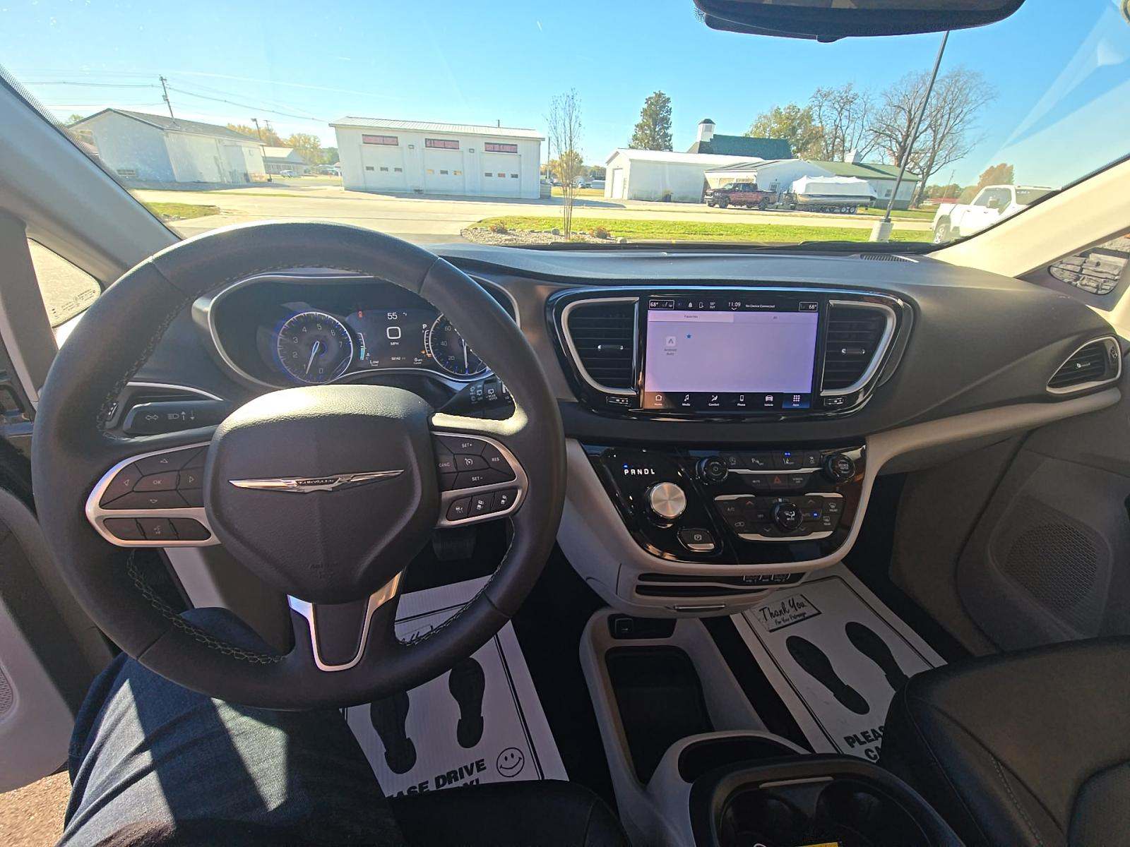 2024 Chrysler Pacifica Touring L FWD