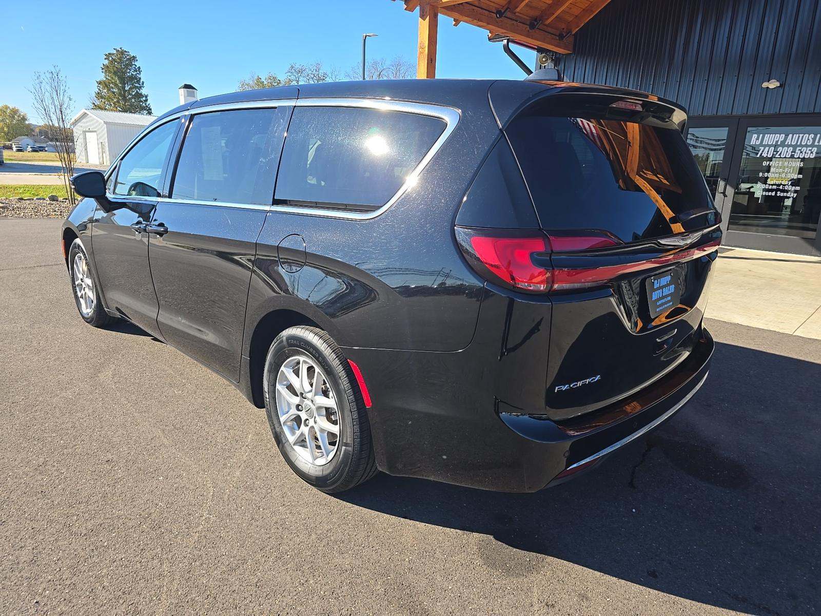 2024 Chrysler Pacifica Touring L FWD