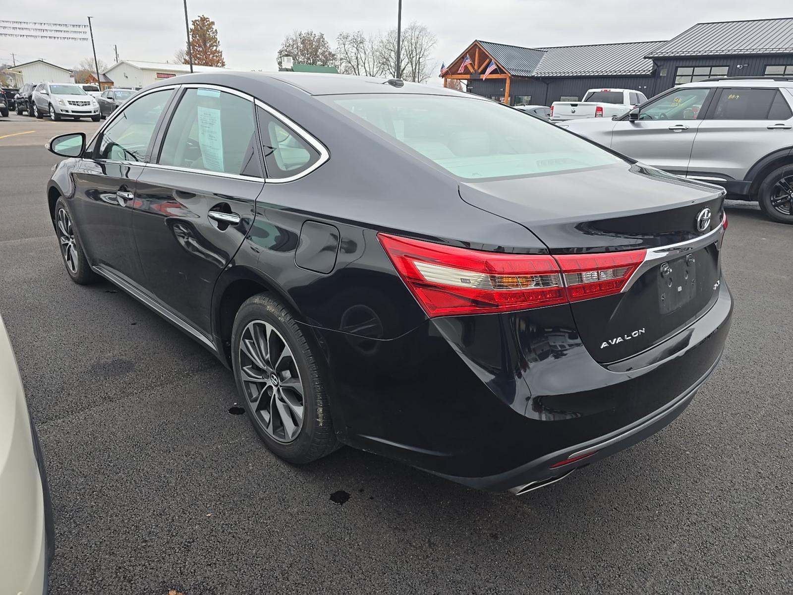2018 Toyota Avalon XLE FWD