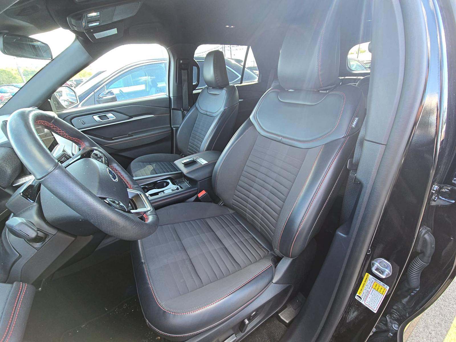 2025 Ford Explorer ST-Line AWD