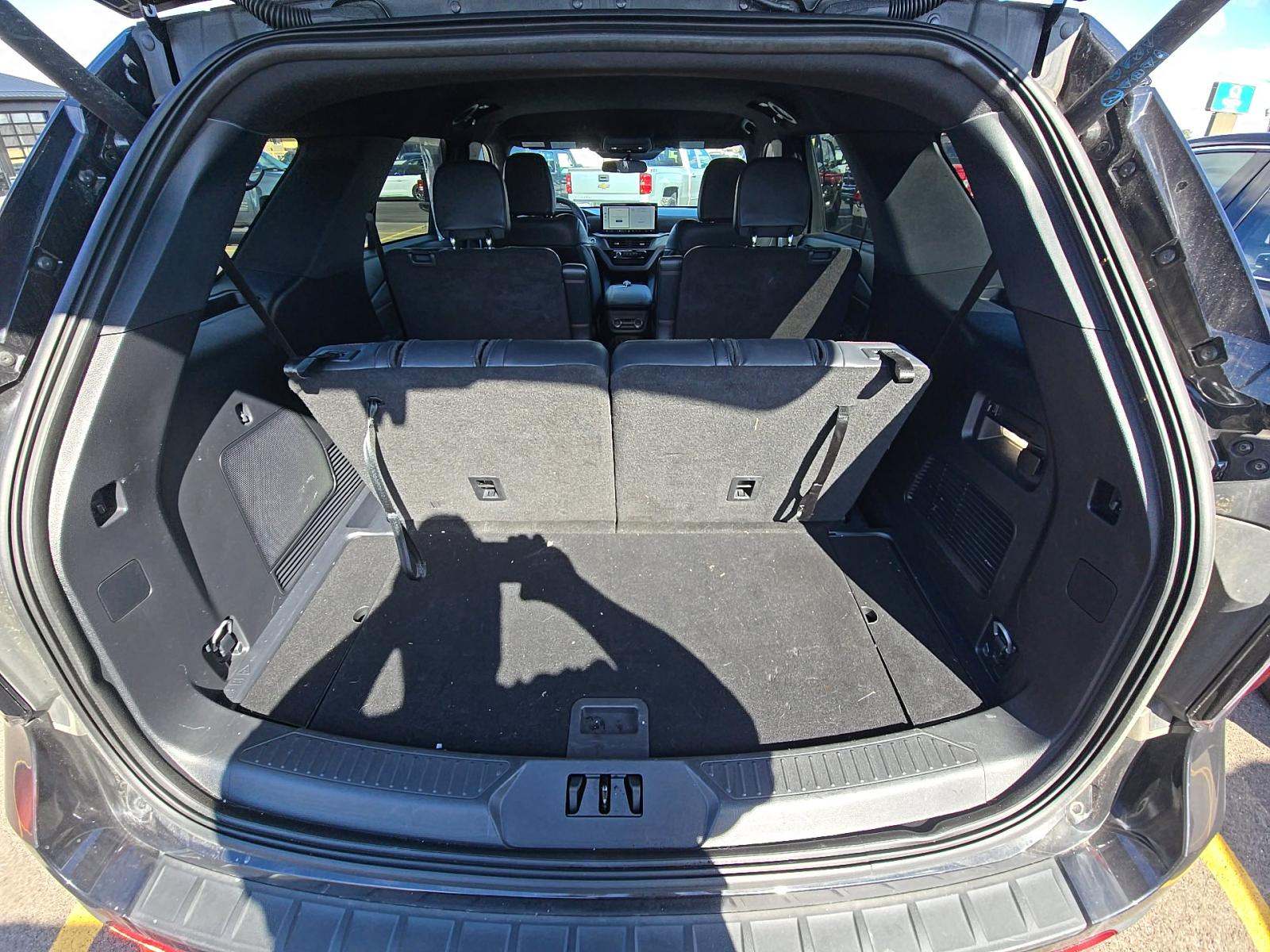 2025 Ford Explorer ST-Line AWD