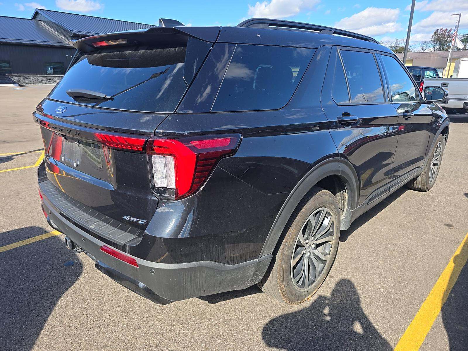 2025 Ford Explorer ST-Line AWD