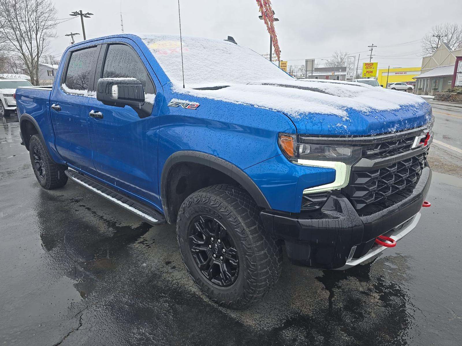 CHEVROLET SILVERADO - 4