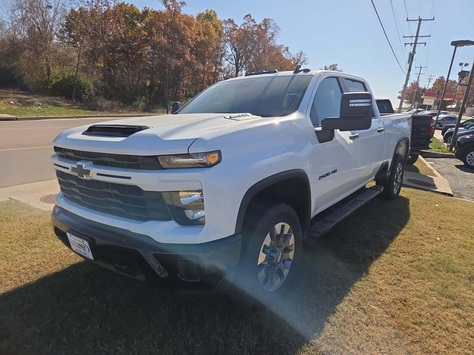2024 Chevrolet Silverado 2500HD Custom AWD