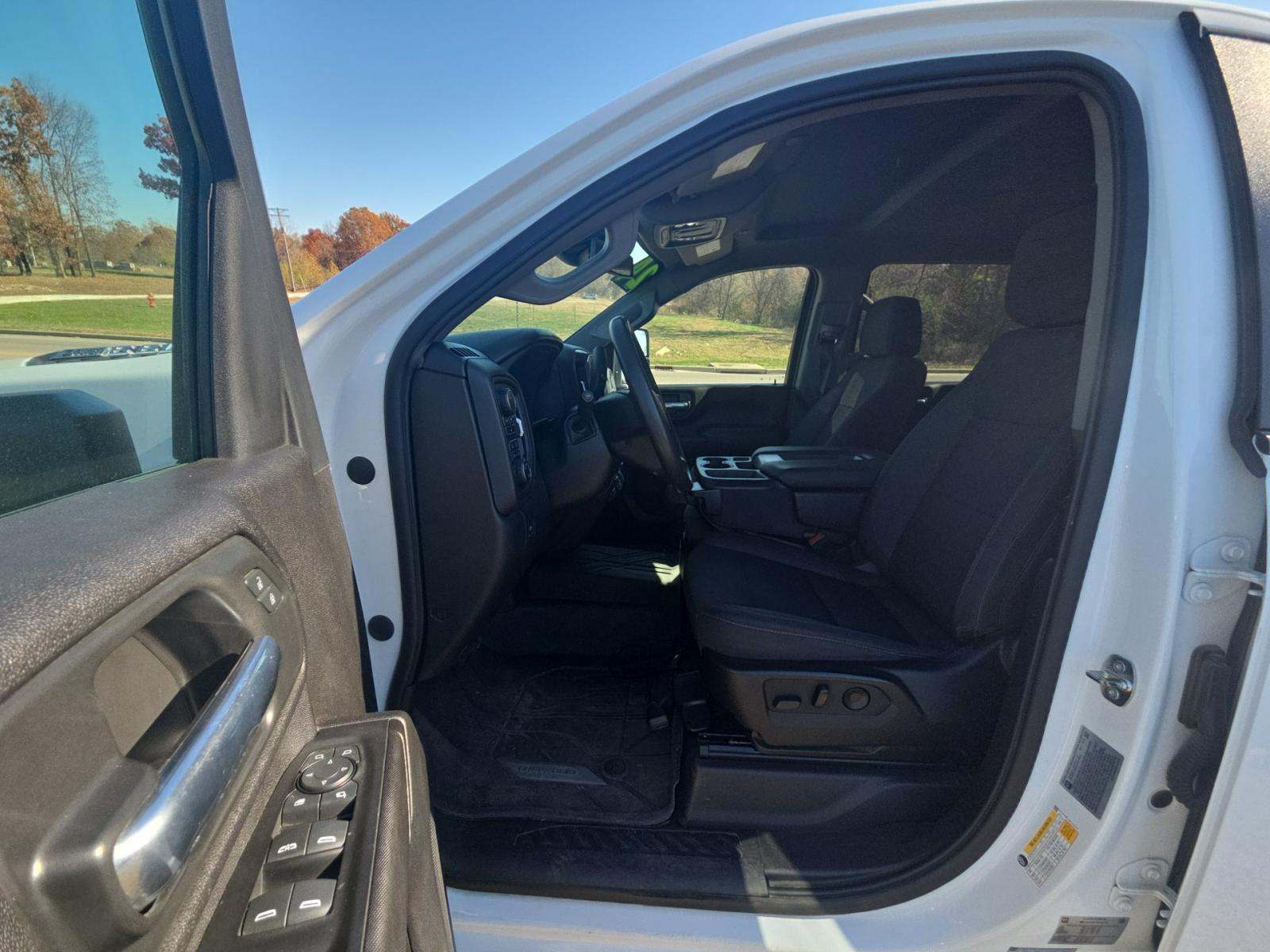 2024 Chevrolet Silverado 2500HD Custom AWD