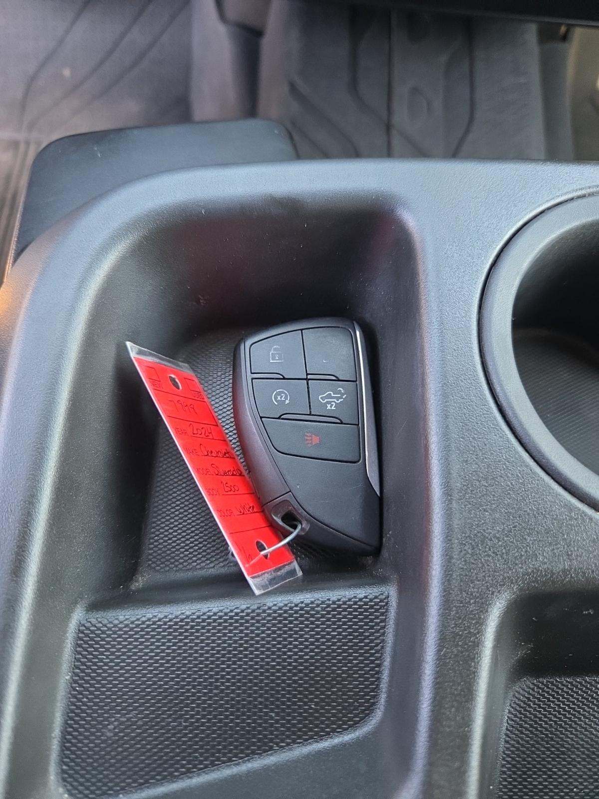 2024 Chevrolet Silverado 2500HD Custom AWD