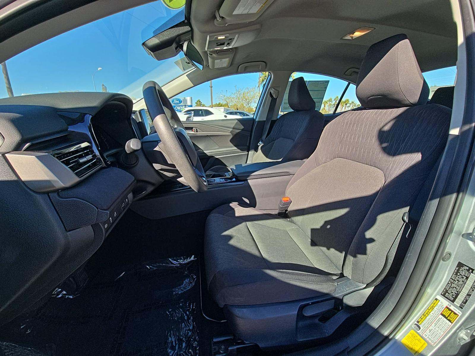 2025 Toyota Camry LE FWD