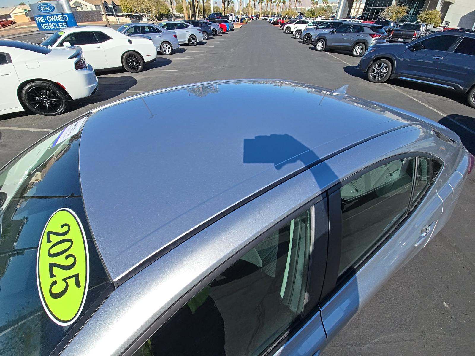 2025 Toyota Camry LE FWD