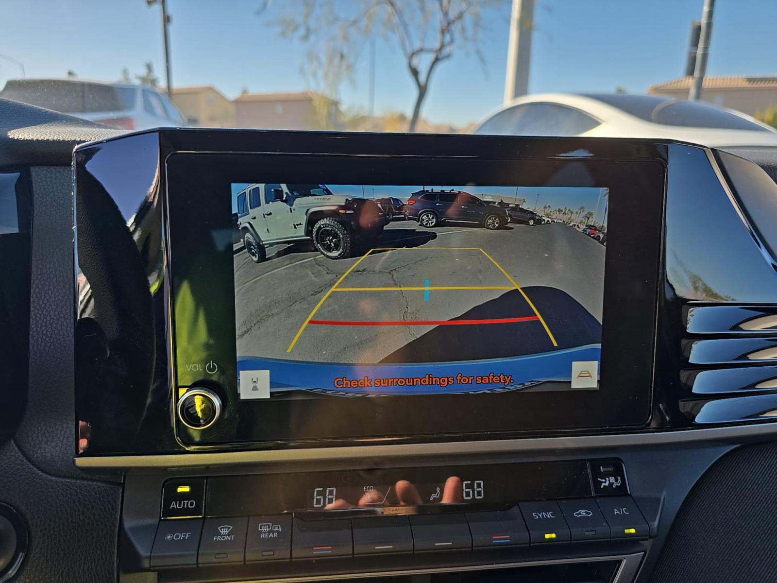 2025 Toyota Camry LE FWD