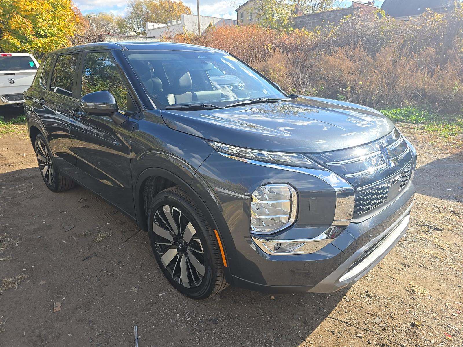 2025 Mitsubishi Outlander SE AWD