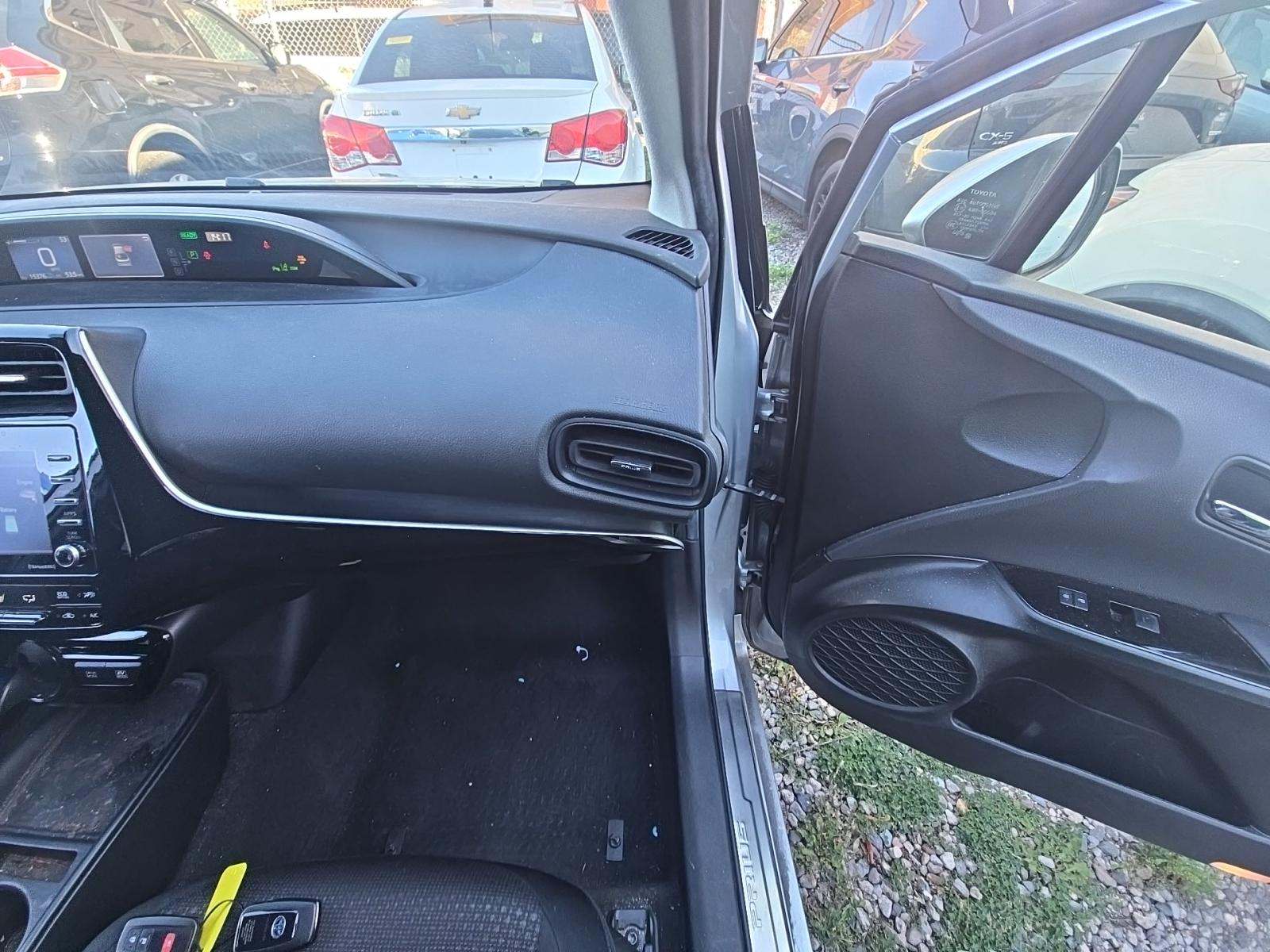 2022 Toyota Prius LE AWD