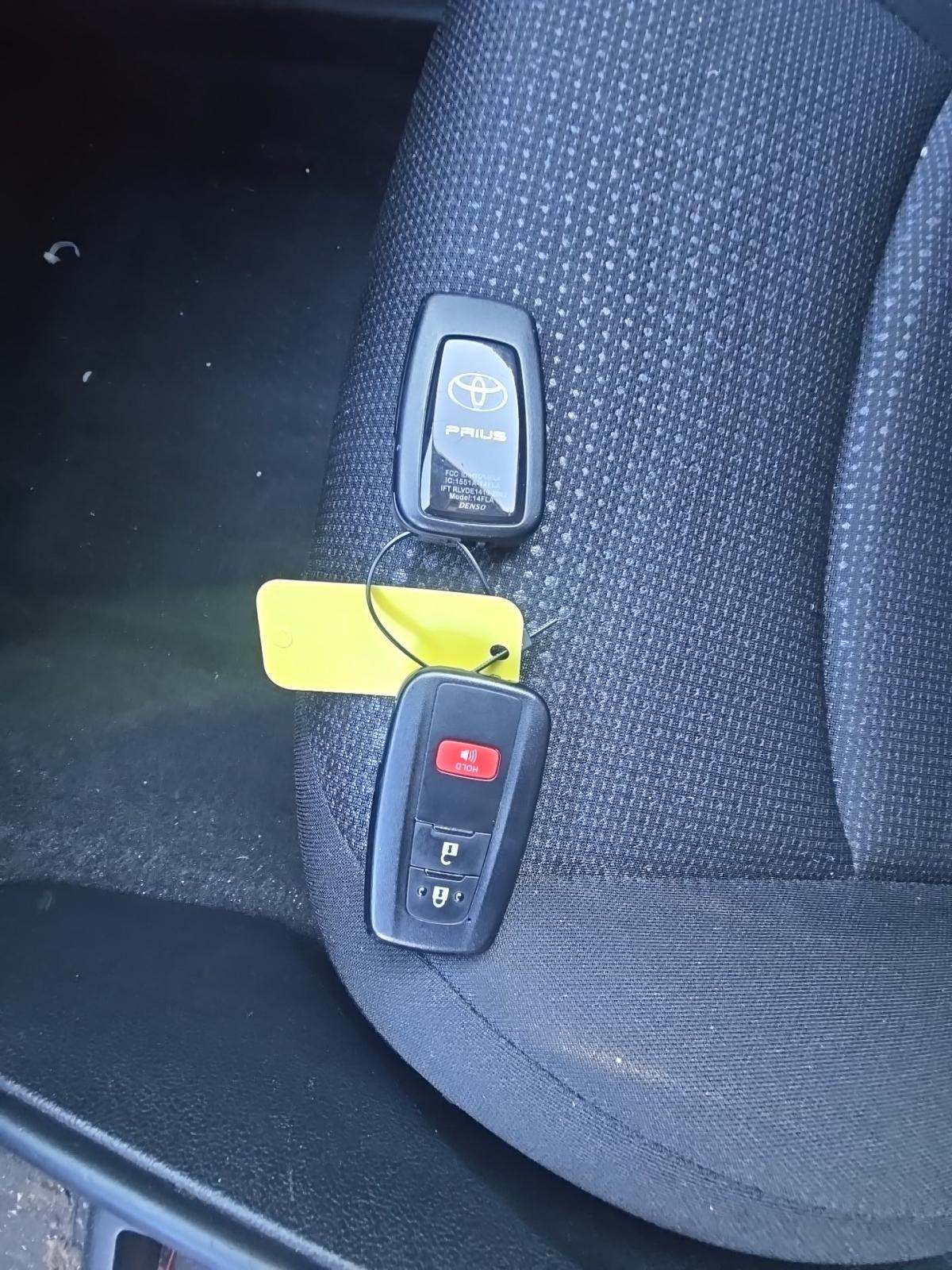 2022 Toyota Prius LE AWD