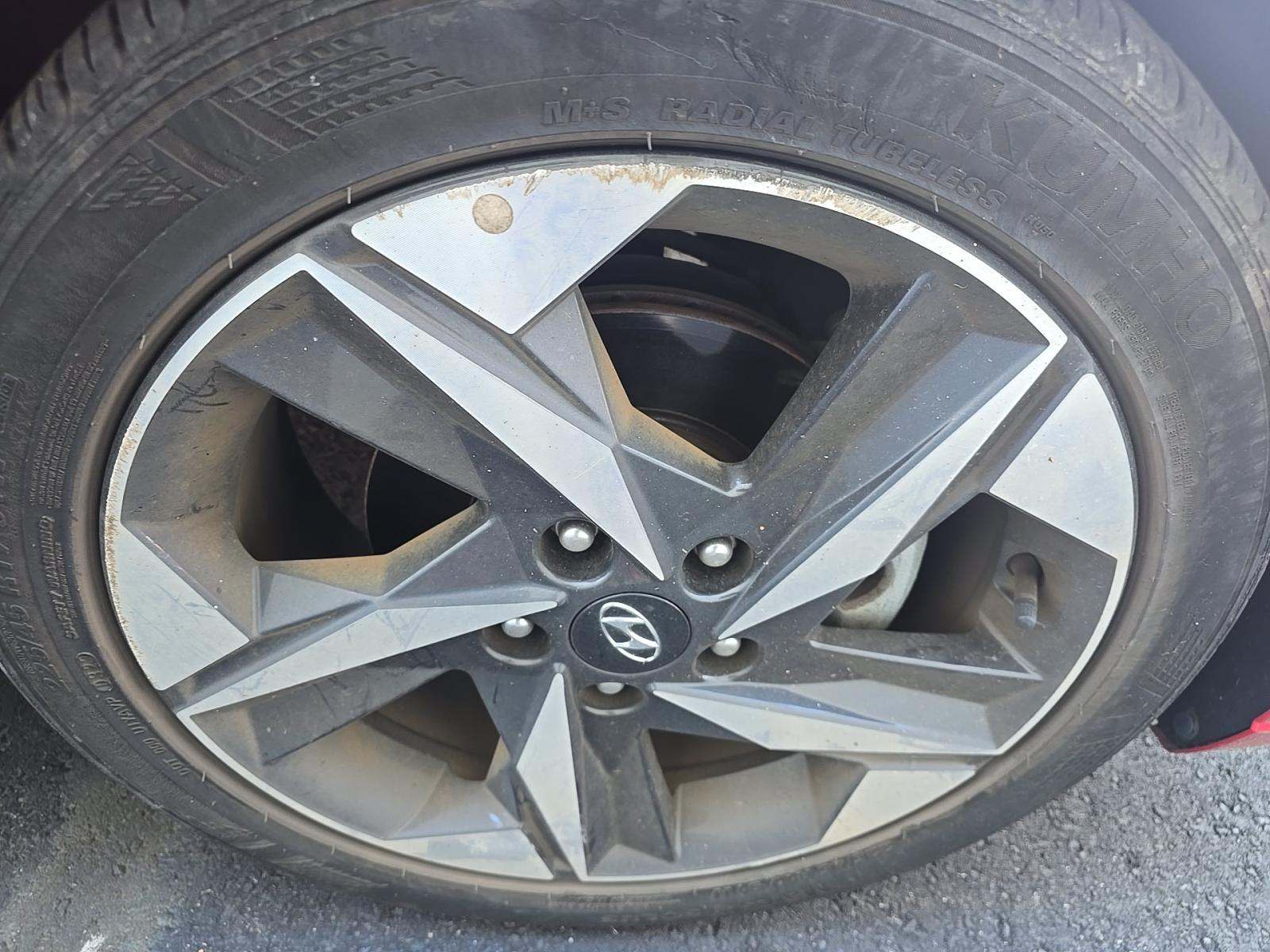 2022 Hyundai Elantra Limited FWD