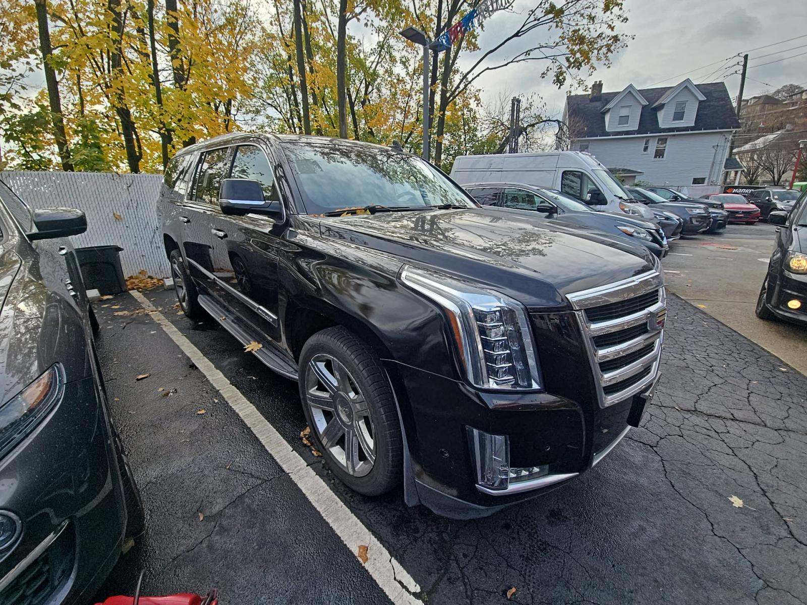 2017 Cadillac Escalade ESV Luxury AWD