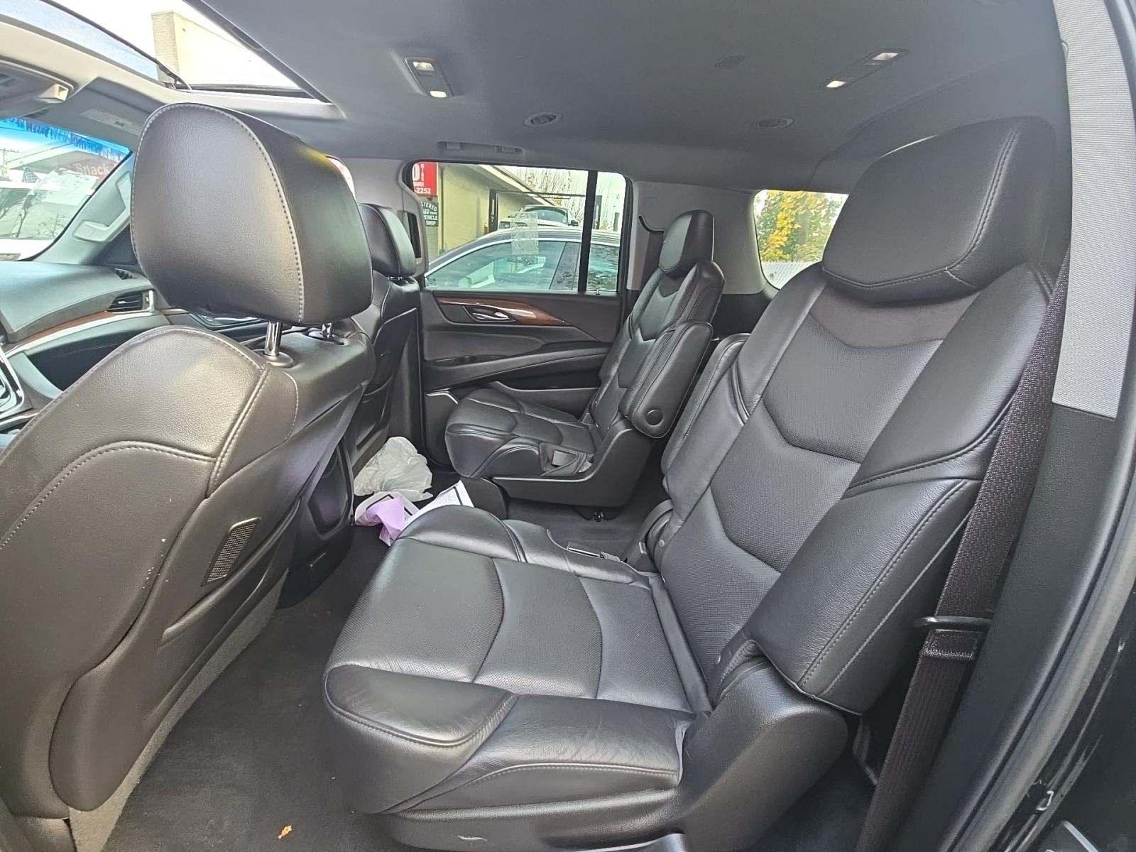 2017 Cadillac Escalade ESV Luxury AWD